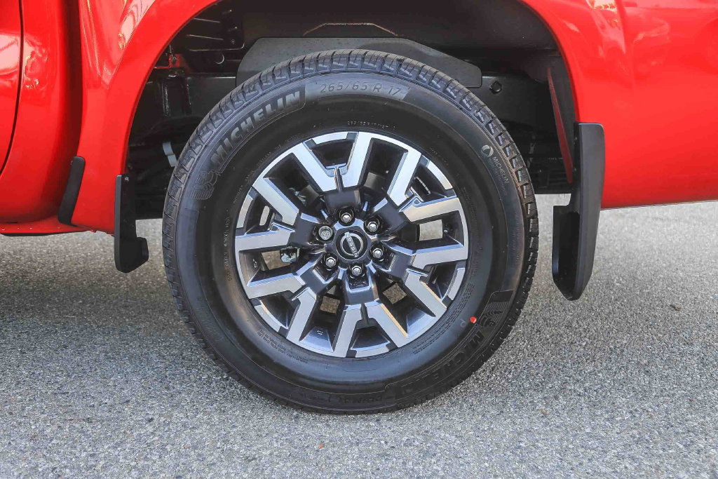 New 2026 Nissan Frontier SV w/ Tow Package RWD image 10
