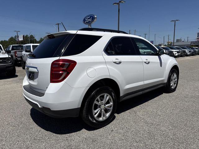 Used 2017 Chevrolet Equinox LT w/ Convenience Package FWD image 3