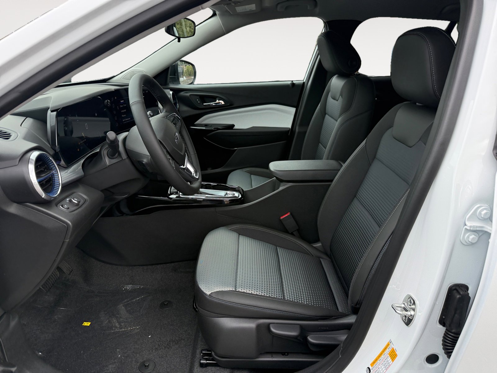 New 2026 Chevrolet Trax LT image 10