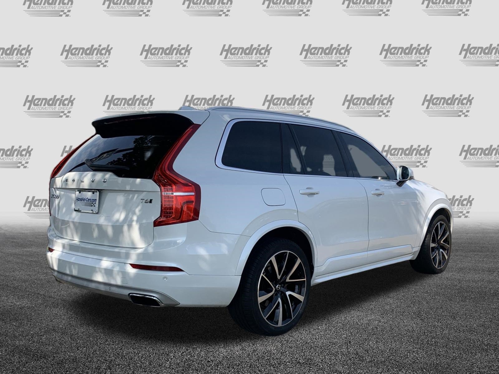 Used 2020 Volvo XC90 T6 Momentum w/ Protection Package AWD/4WD image 10