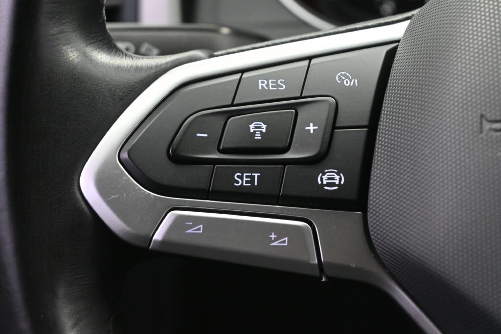 Used 2021 Volkswagen Atlas SE AWD/4WD image 6