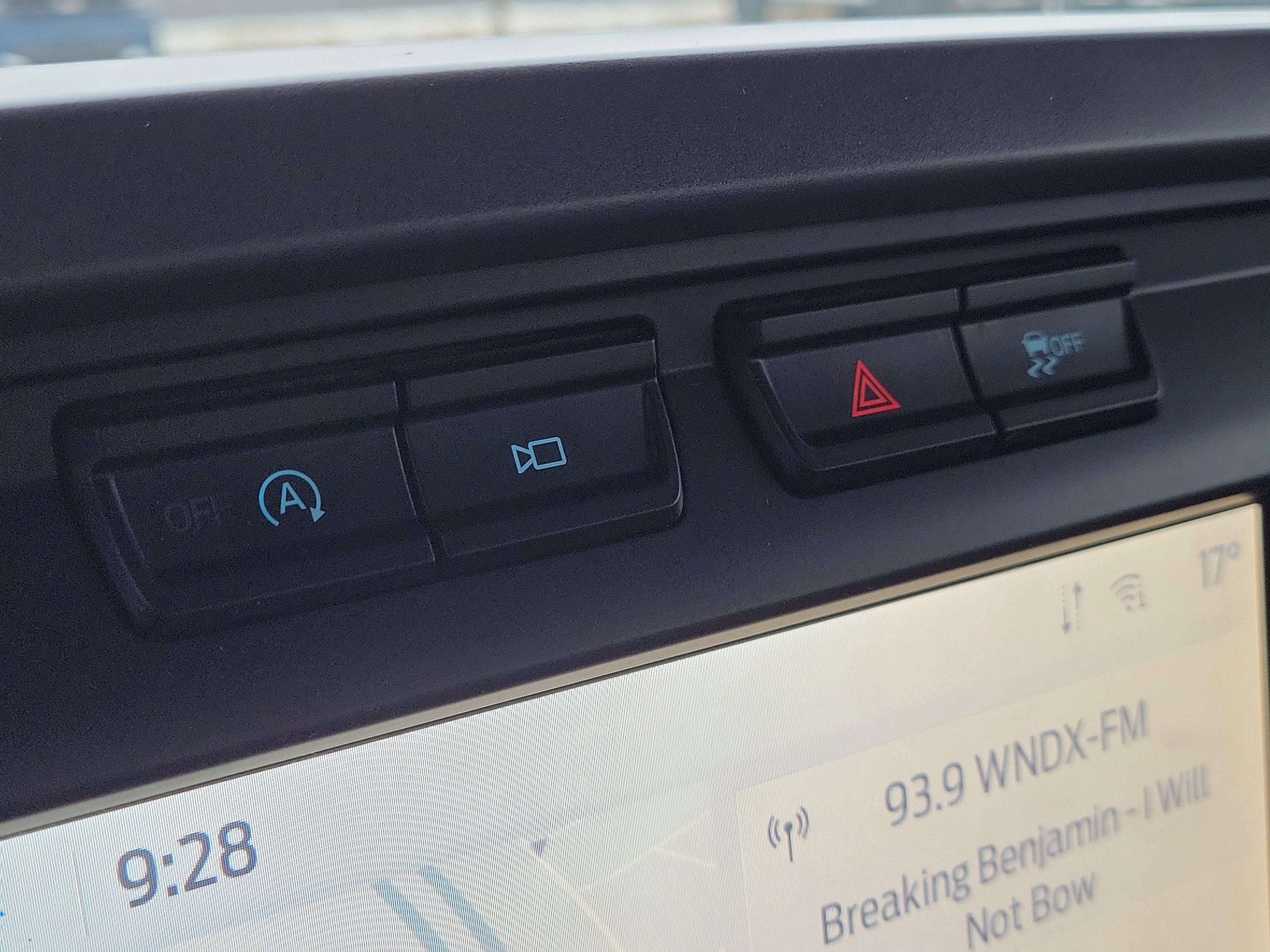 Certified 2021 Ford F150 XLT w/ Equipment Group 301A Mid image 27