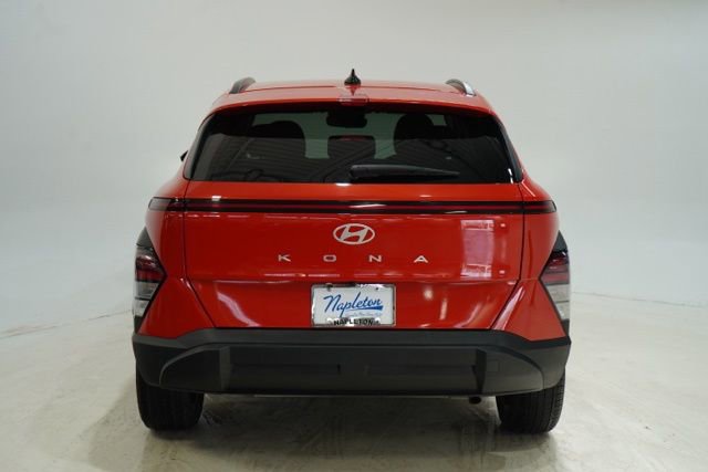 Used 2025 Hyundai Kona SEL FWD image 7