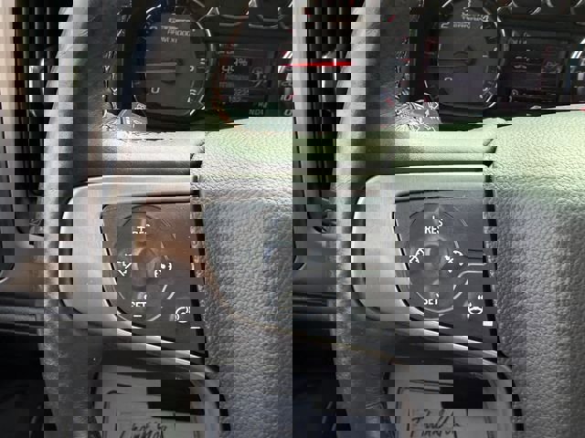 Used 2015 GMC Sierra 1500 SLT w/ All-Terrain Package image 13