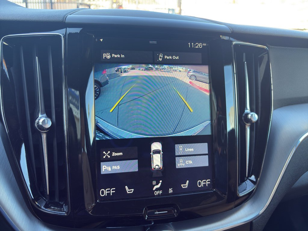 Used 2018 Volvo XC60 T5 Momentum w/ Convenience Package image 8