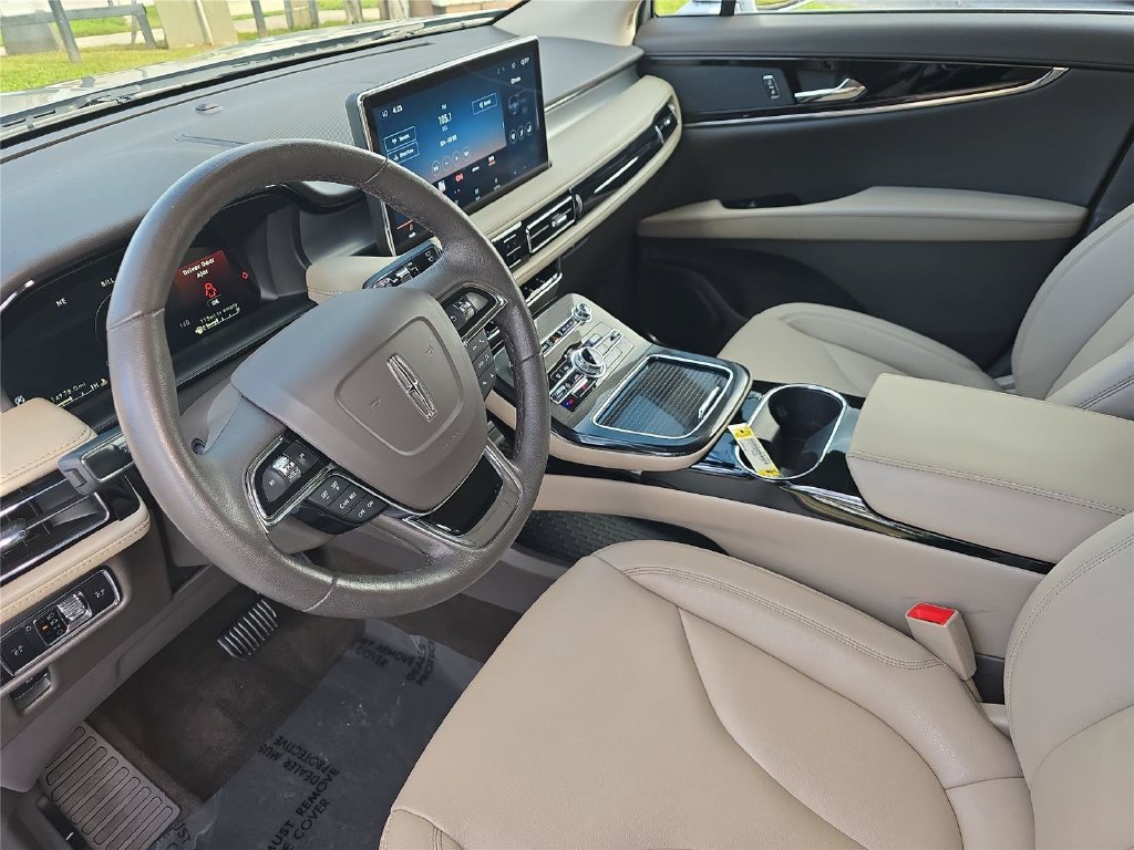 Certified 2023 Lincoln Nautilus FWD image 19