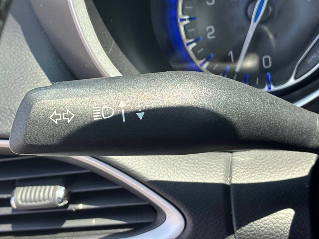 Used 2024 Chrysler Pacifica Touring-L FWD image 41