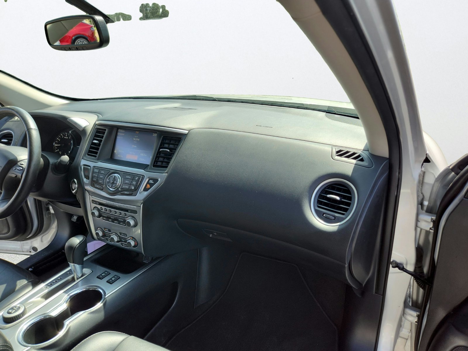 Used 2019 Nissan Pathfinder SL AWD/4WD image 49
