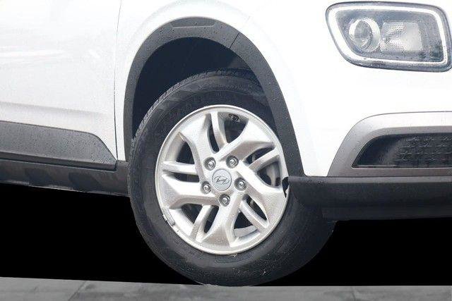Used 2021 Hyundai Venue SE FWD image 3