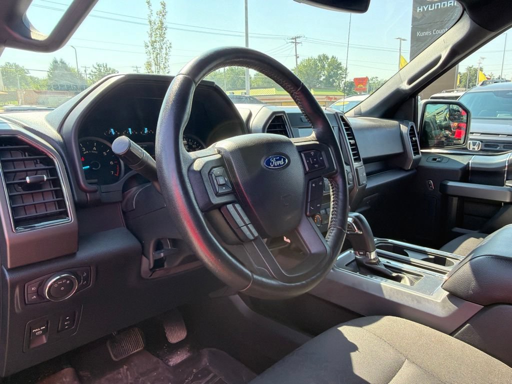 Used 2019 Ford F150 XLT w/ Equipment Group 302A Luxury AWD/4WD image 14