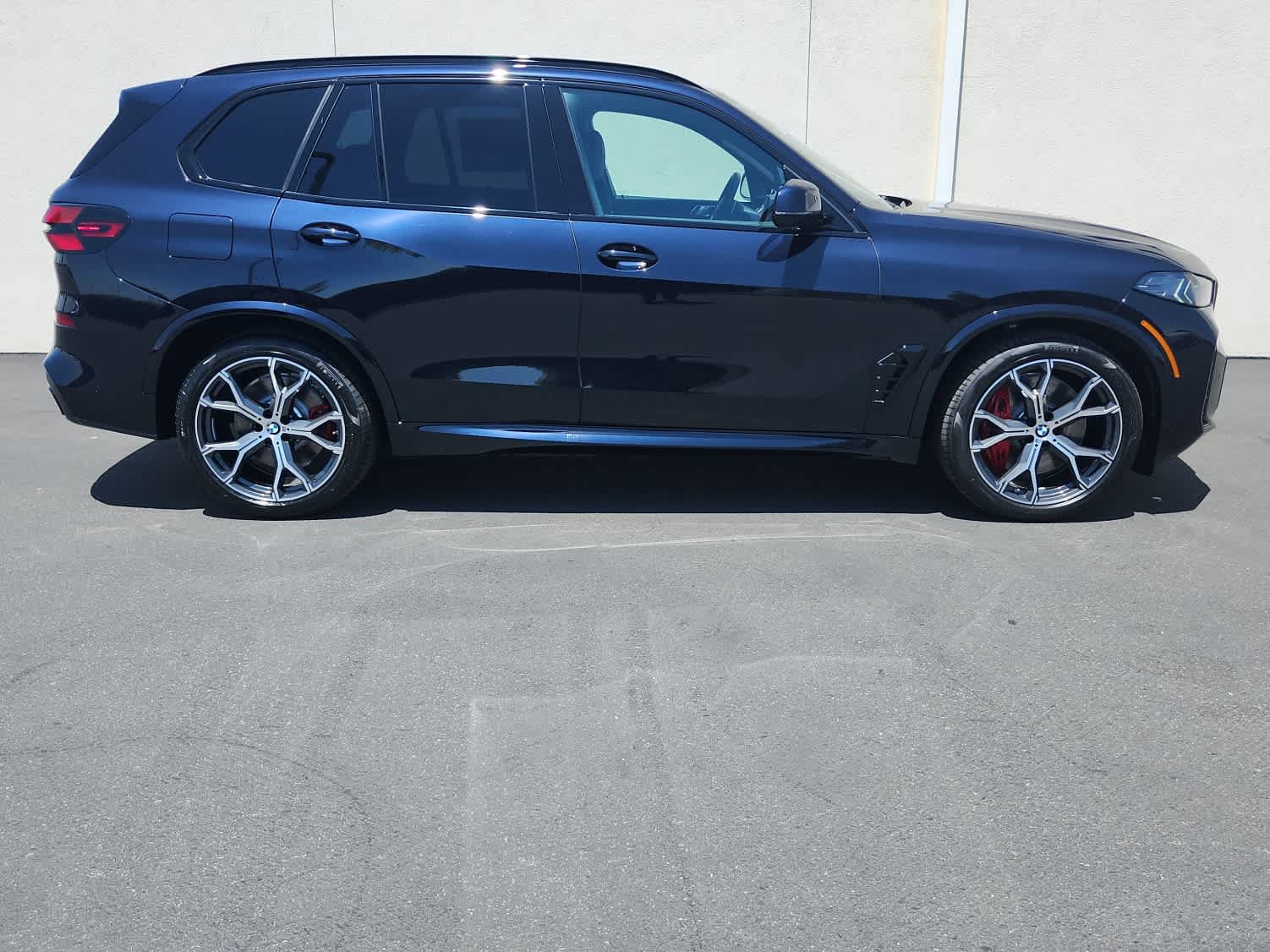 New 2026 BMW X5 xDrive50e w/ Executive Package AWD/4WD image 3