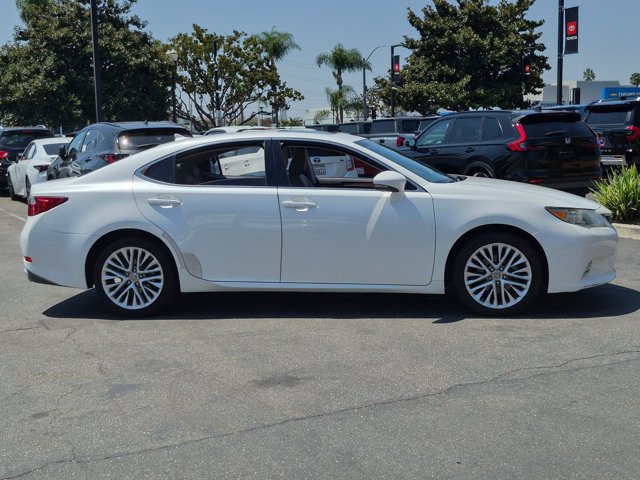 Used 2013 Lexus ES 350 w/ Luxury Pkg FWD image 4