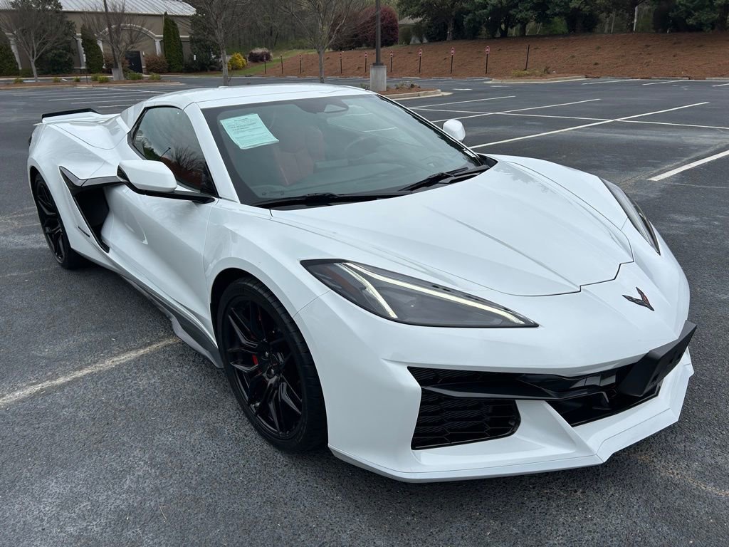 Used 2024 Chevrolet Corvette Z06 RWD image 21