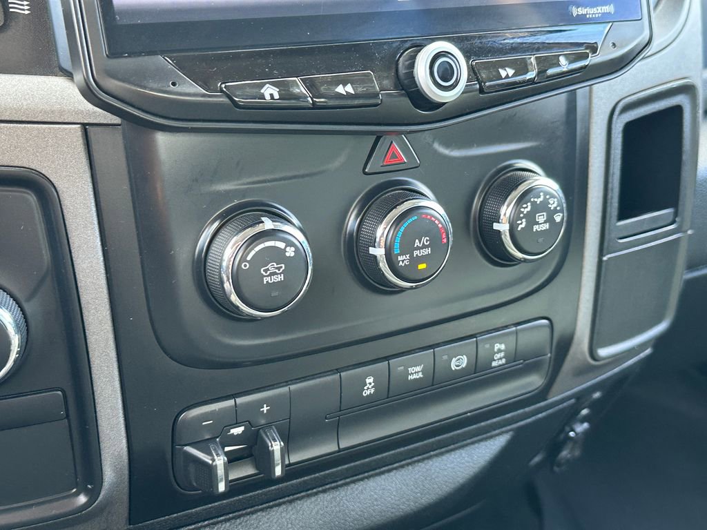 Used 2018 RAM 3500 Tradesman w/ Chrome Appearance Group image 27