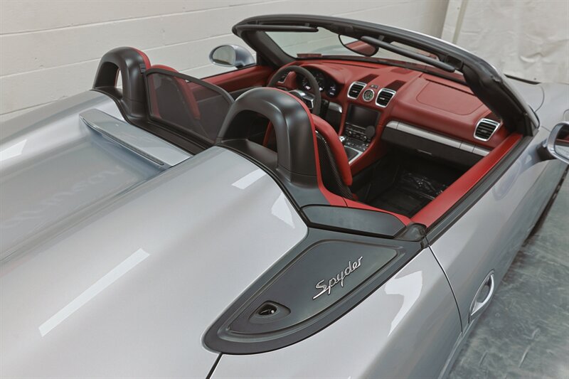 Used 2016 Porsche Boxster Spyder RWD image 27