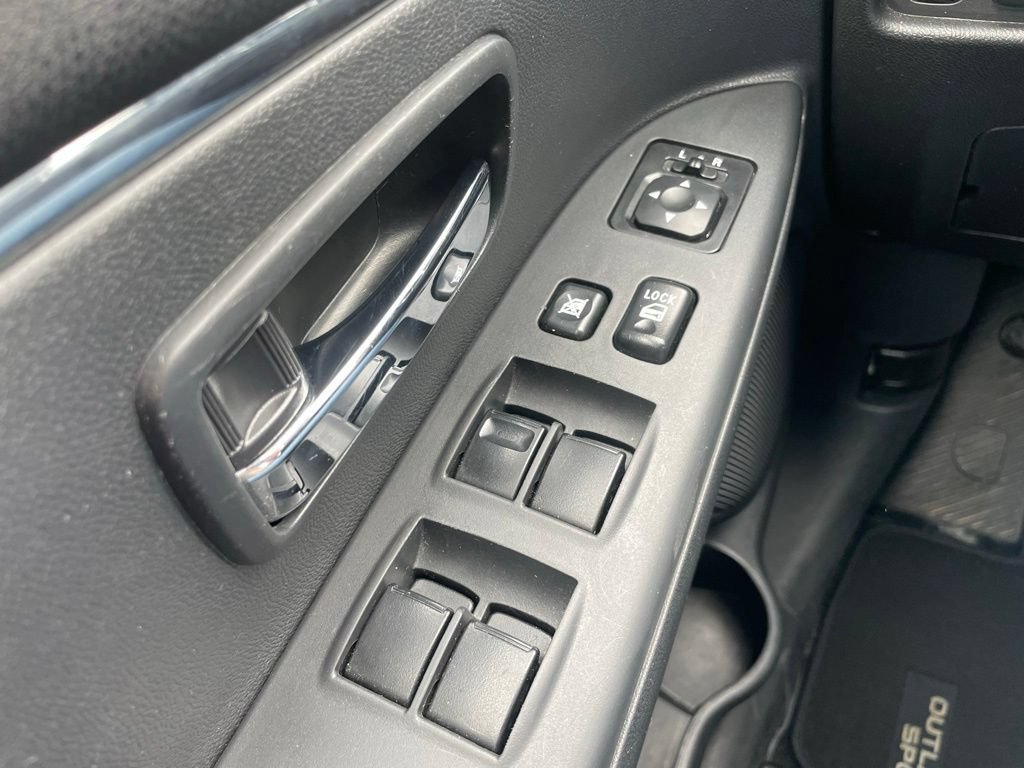 Used 2024 Mitsubishi Outlander Sport ES AWD/4WD image 21