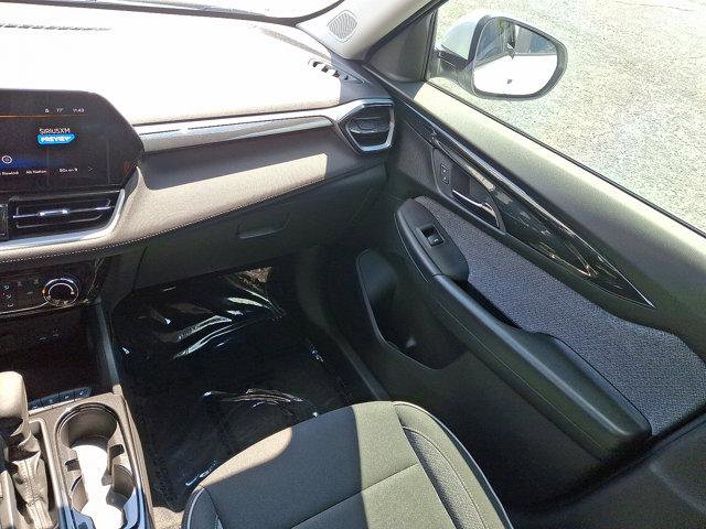 Used 2024 Chevrolet TrailBlazer LT w/ Driver Confidence Package image 16