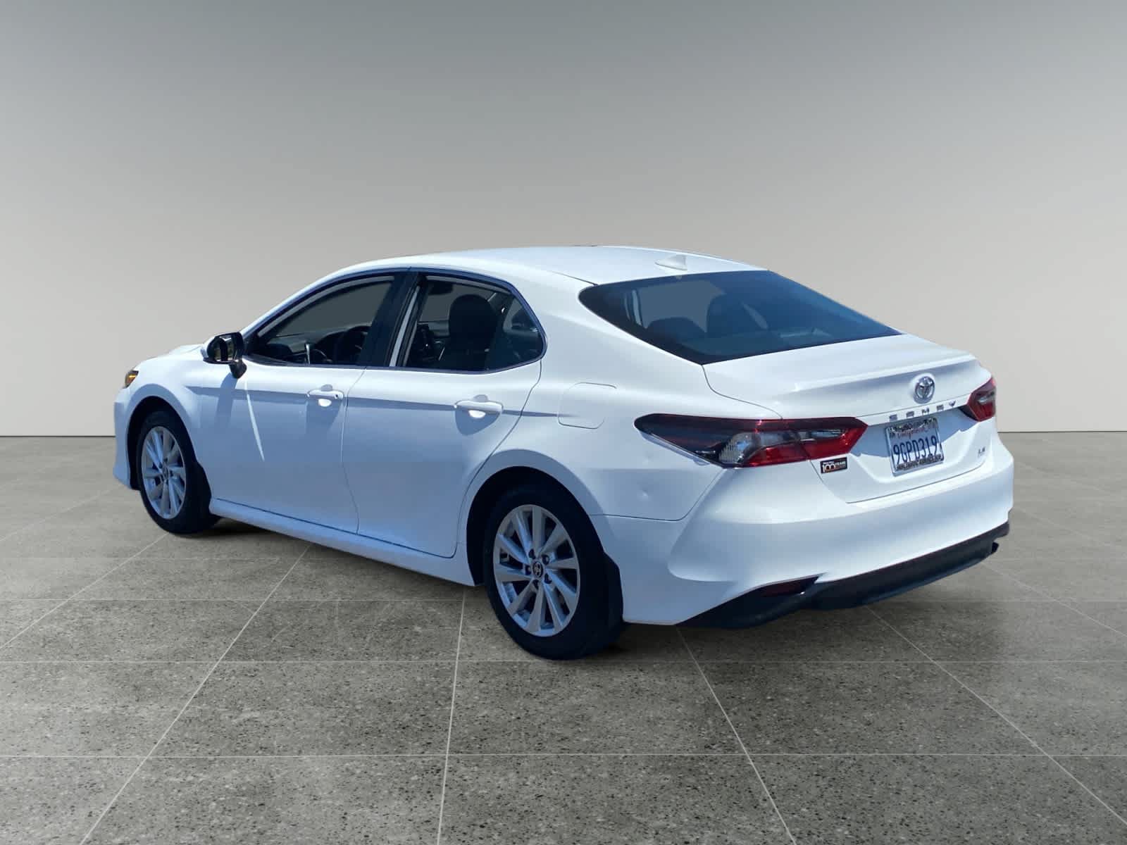 Used 2023 Toyota Camry LE w/ Convenience Package FWD image 3