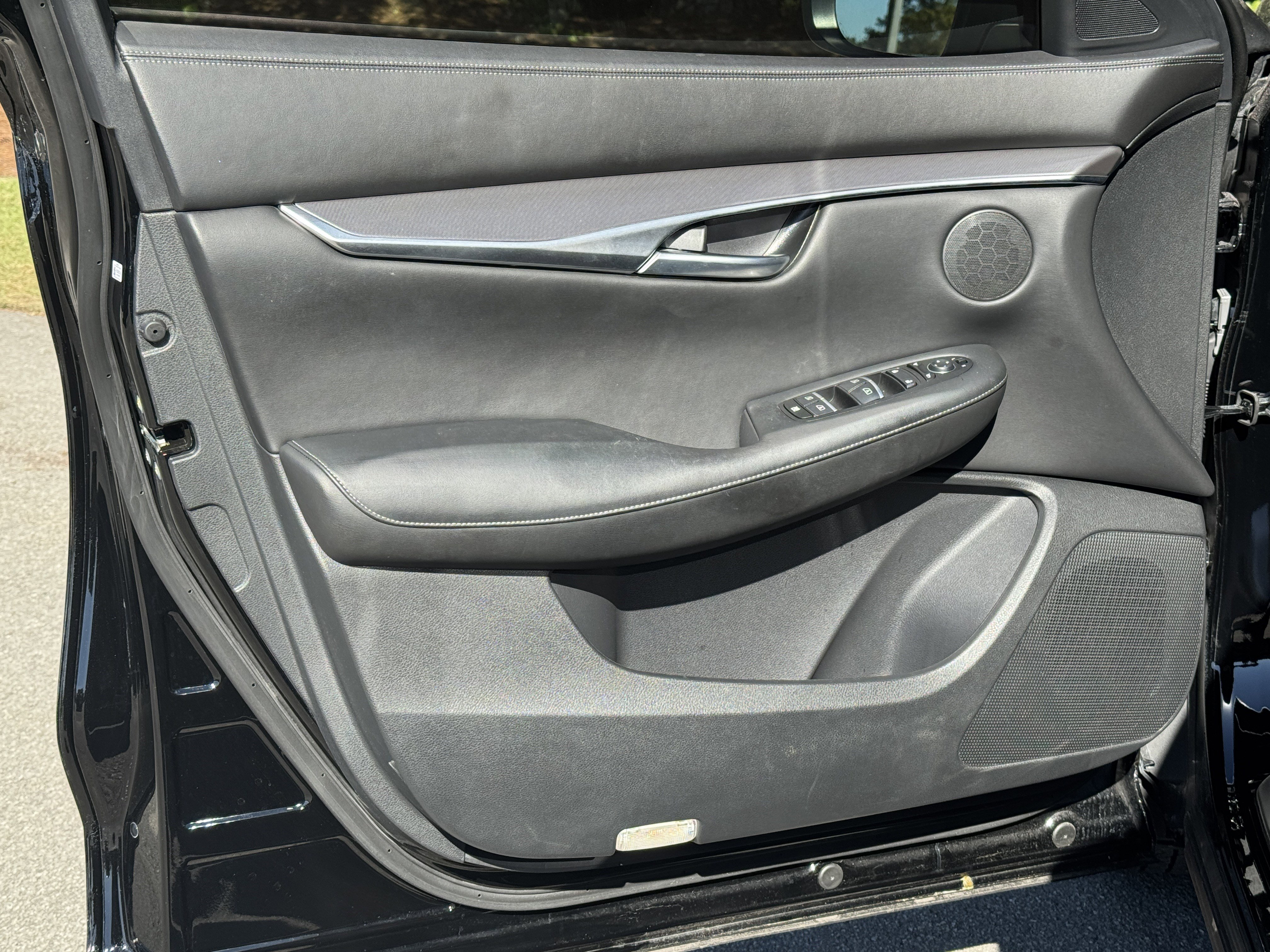 Used 2022 INFINITI QX50 Luxe w/ Cargo Package image 9