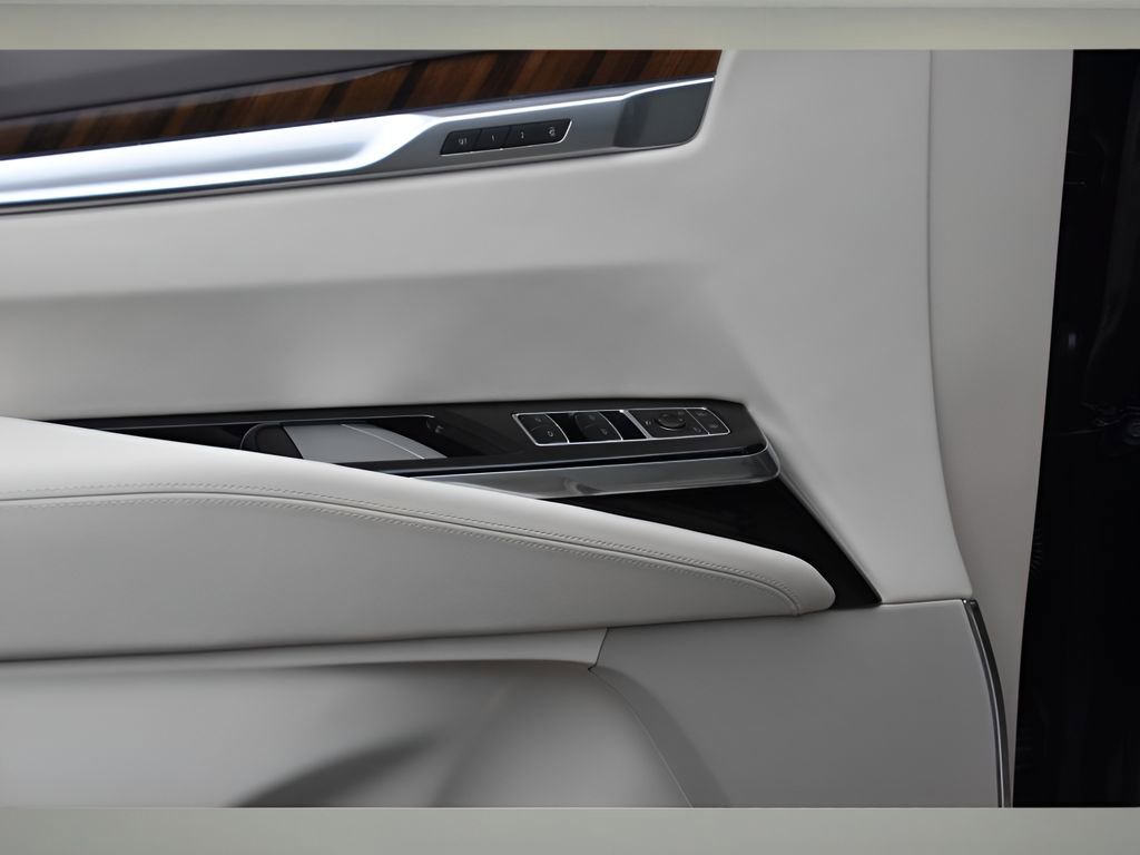 Certified 2026 Cadillac Escalade ESV Platinum Luxury w/ LPO, Radiant Package image 28