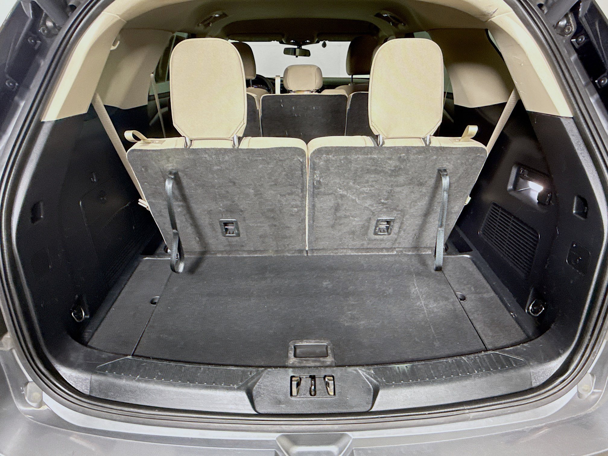 Used 2023 Ford Explorer 2WD image 32