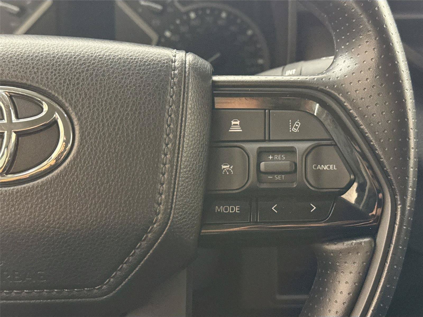 Used 2024 Toyota Tundra SR AWD/4WD image 18