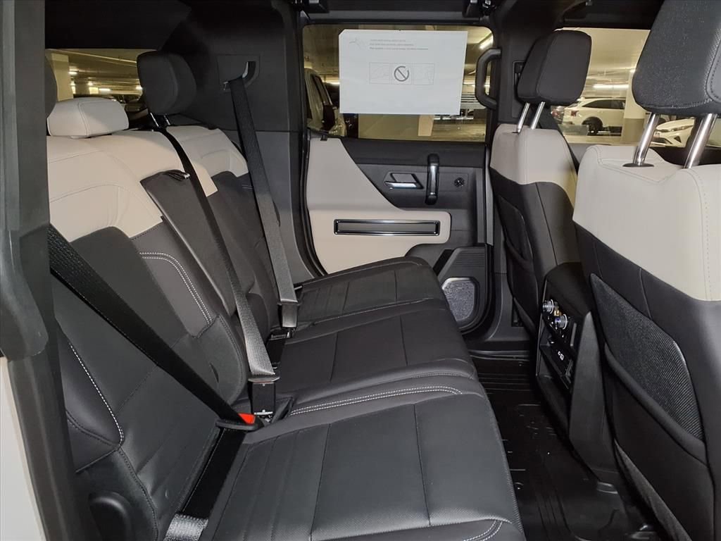 Used 2026 GMC Hummer EV SUV image 7