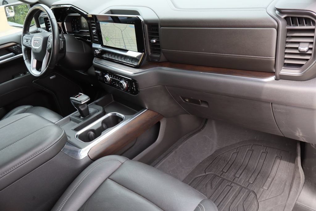 Used 2023 GMC Sierra 1500 SLT w/ SLT Convenience Package RWD image 30