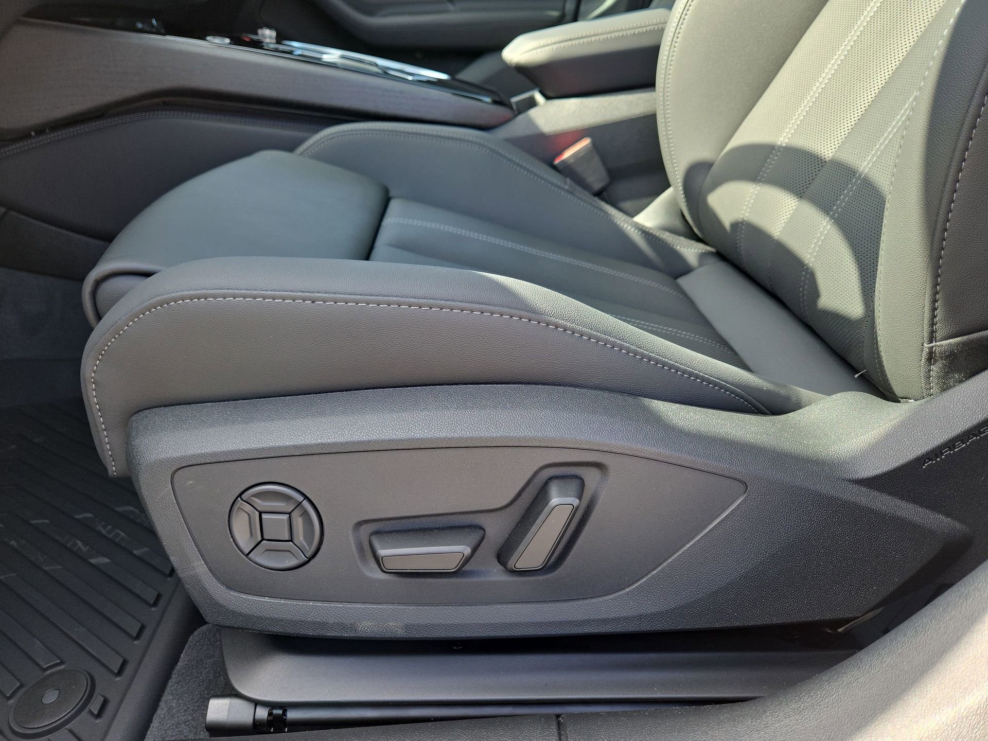 New 2026 Audi A6 Premium Plus image 17