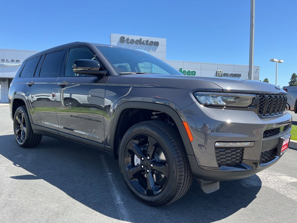 New 2025 Jeep Grand Cherokee L Limited w/ Black Appearance Package