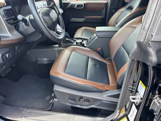 Used 2022 Ford Bronco Outer Banks AWD/4WD image 10