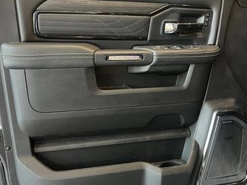 New 2026 RAM 3500 Limited AWD/4WD image 17
