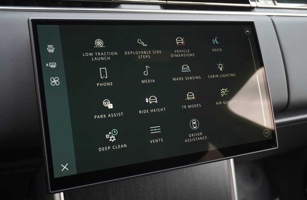 New 2026 Land Rover Range Rover SV AWD/4WD image 27