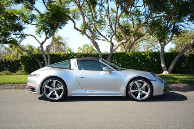 Used 2021 Porsche 911 AWD/4WD image 8