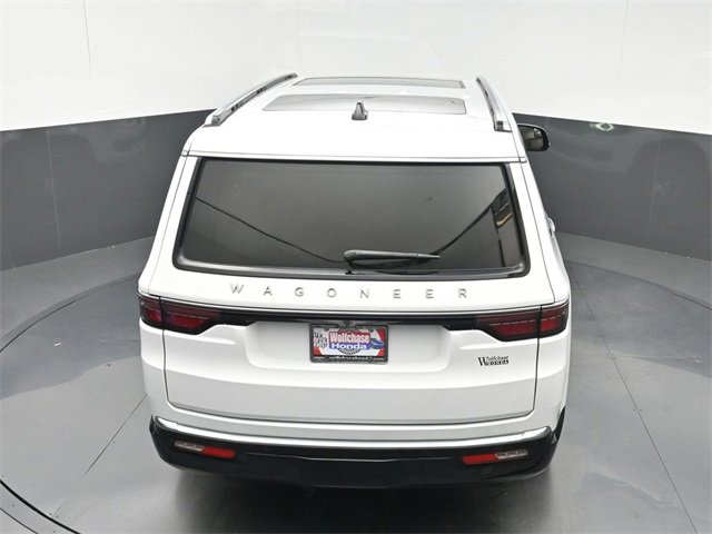 Used 2024 Jeep Wagoneer Base w/ Premium Group I image 34