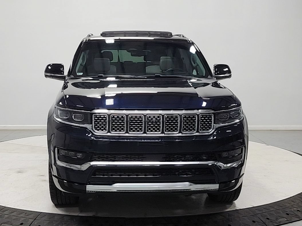 Used 2023 Jeep Grand Wagoneer L Series II w/ Convenience Group III AWD/4WD image 2