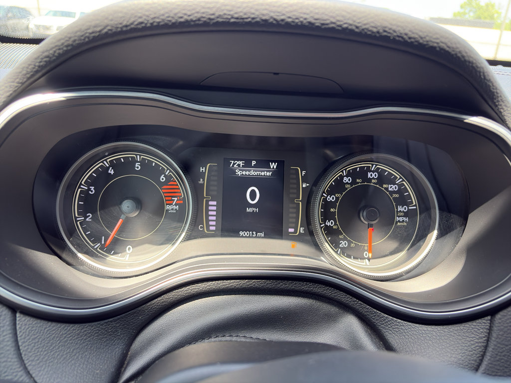 Used 2021 Jeep Cherokee Latitude Plus FWD image 18
