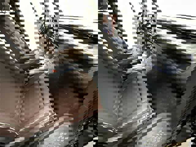 New 2025 Volkswagen ID. Buzz Pro S image 21