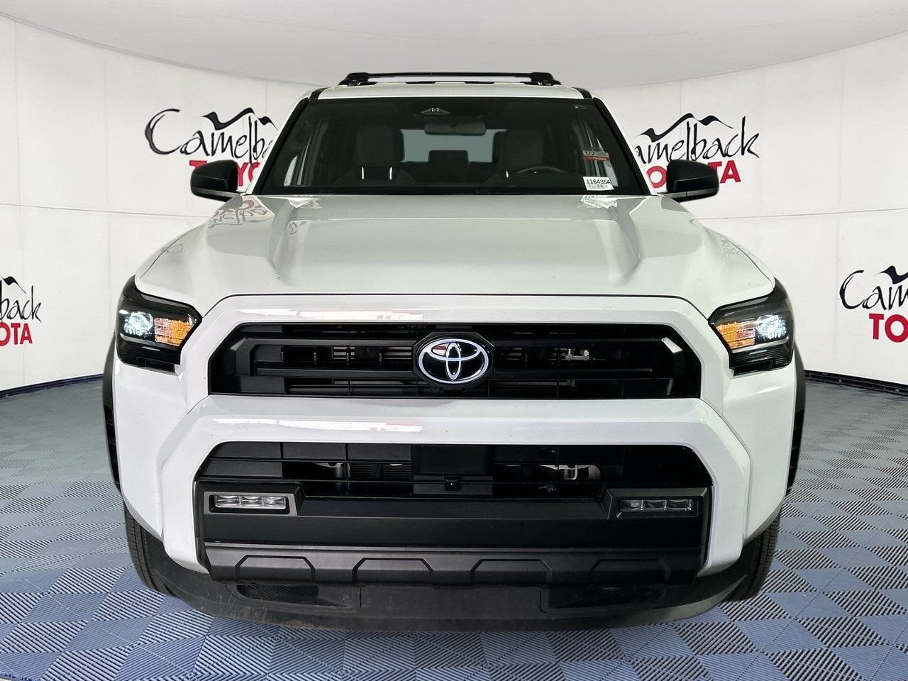 Used 2025 Toyota 4Runner SR5 AWD/4WD image 3