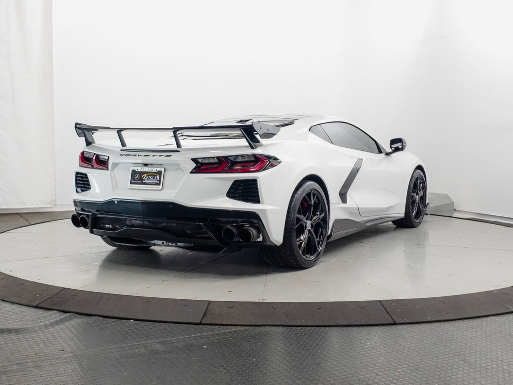Used 2020 Chevrolet Corvette Stingray Premium Cpe w/ 3LT Preferred Equipment Group RWD image 28