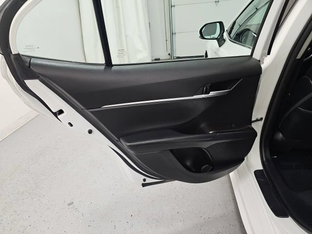 Certified 2023 Toyota Camry SE w/ Cold Weather Package FWD image 30