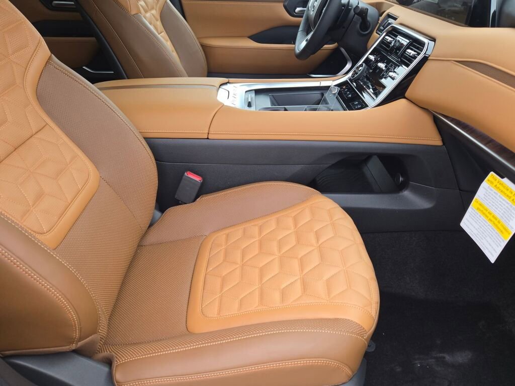 New 2026 Nissan Armada Platinum Reserve image 9