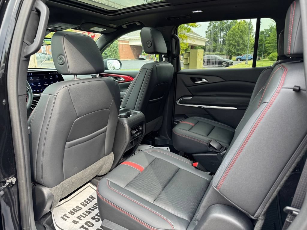 Certified 2024 Chevrolet Traverse RS AWD/4WD image 16