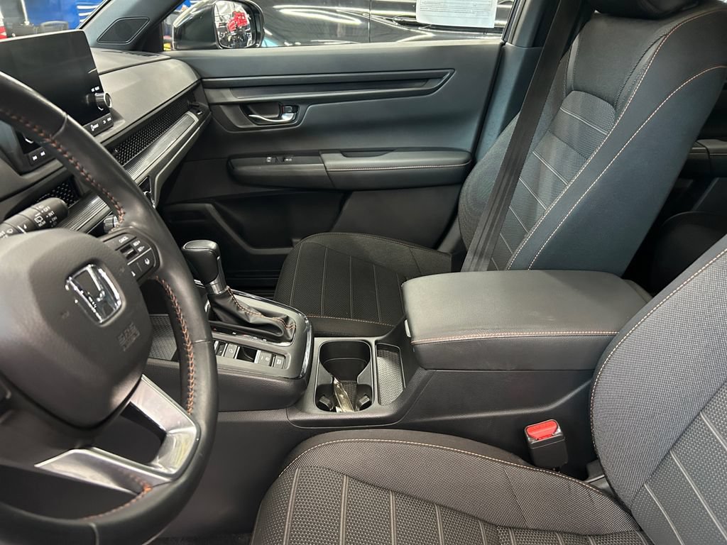 Used 2024 Honda CR-V Sport image 30