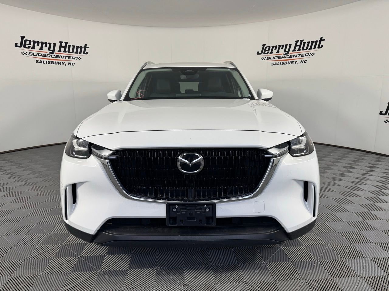 Used 2024 MAZDA CX-90 Plug-In Hybrid w/ Preferred AWD/4WD image 4