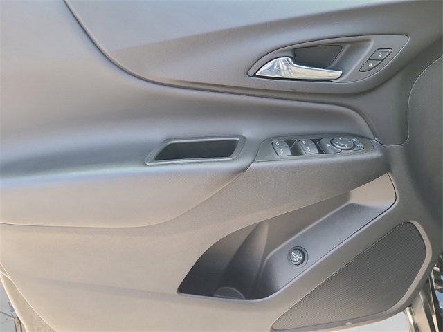 Used 2024 Chevrolet Equinox LT image 31