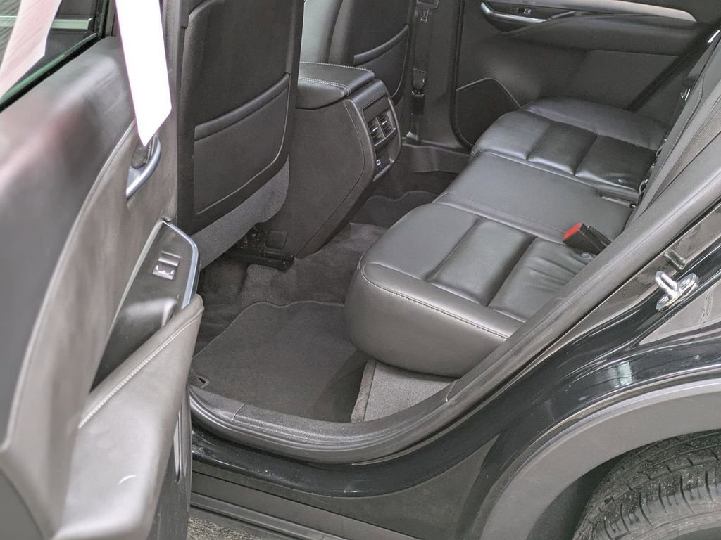 Used 2023 Cadillac XT4 Premium Luxury image 20