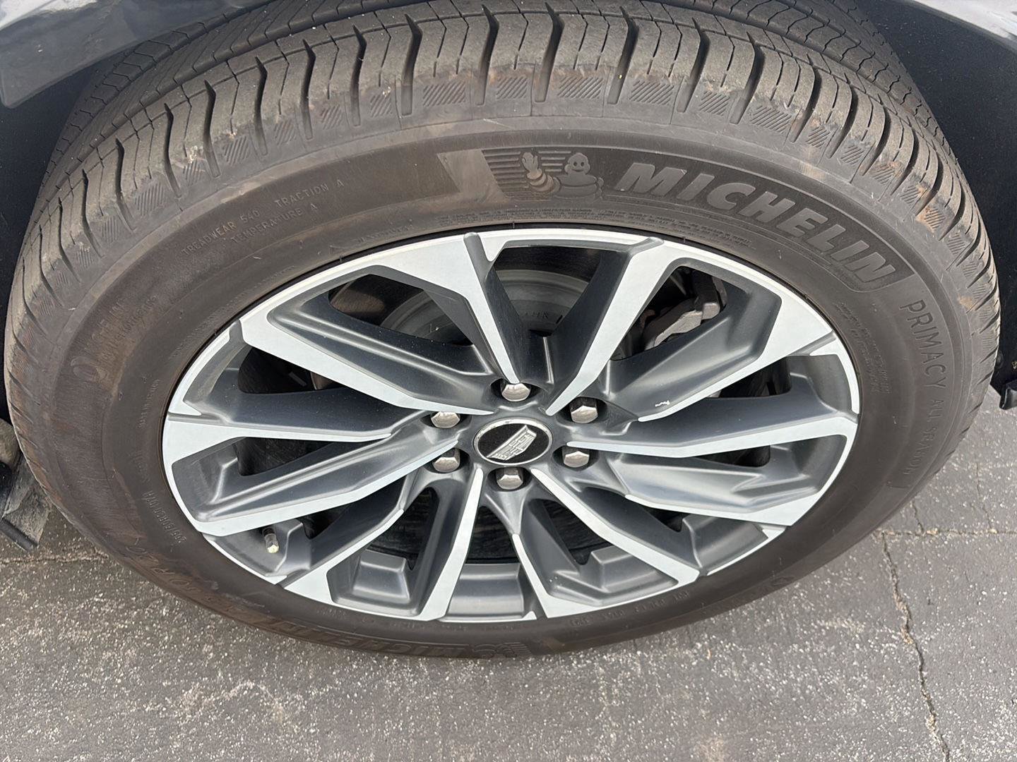 Used 2024 Cadillac Lyriq Sport image 10