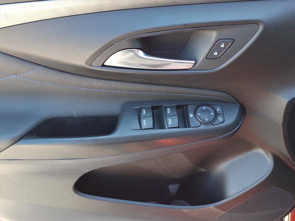 Used 2024 Buick Envista Sport Touring w/ Convenience I Package FWD image 18