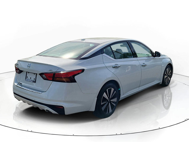 Used 2021 Nissan Altima 2.5 SL image 2